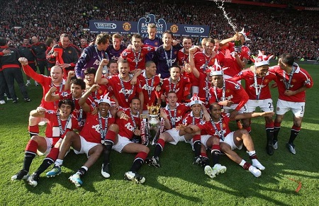 正在谱写一 正在谱写一